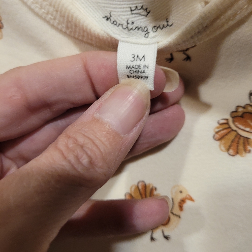 NWT Starting Out 3 Month Thanksgiving Onesie, Pants, Socks, and Bib set - Picture 5 of 7